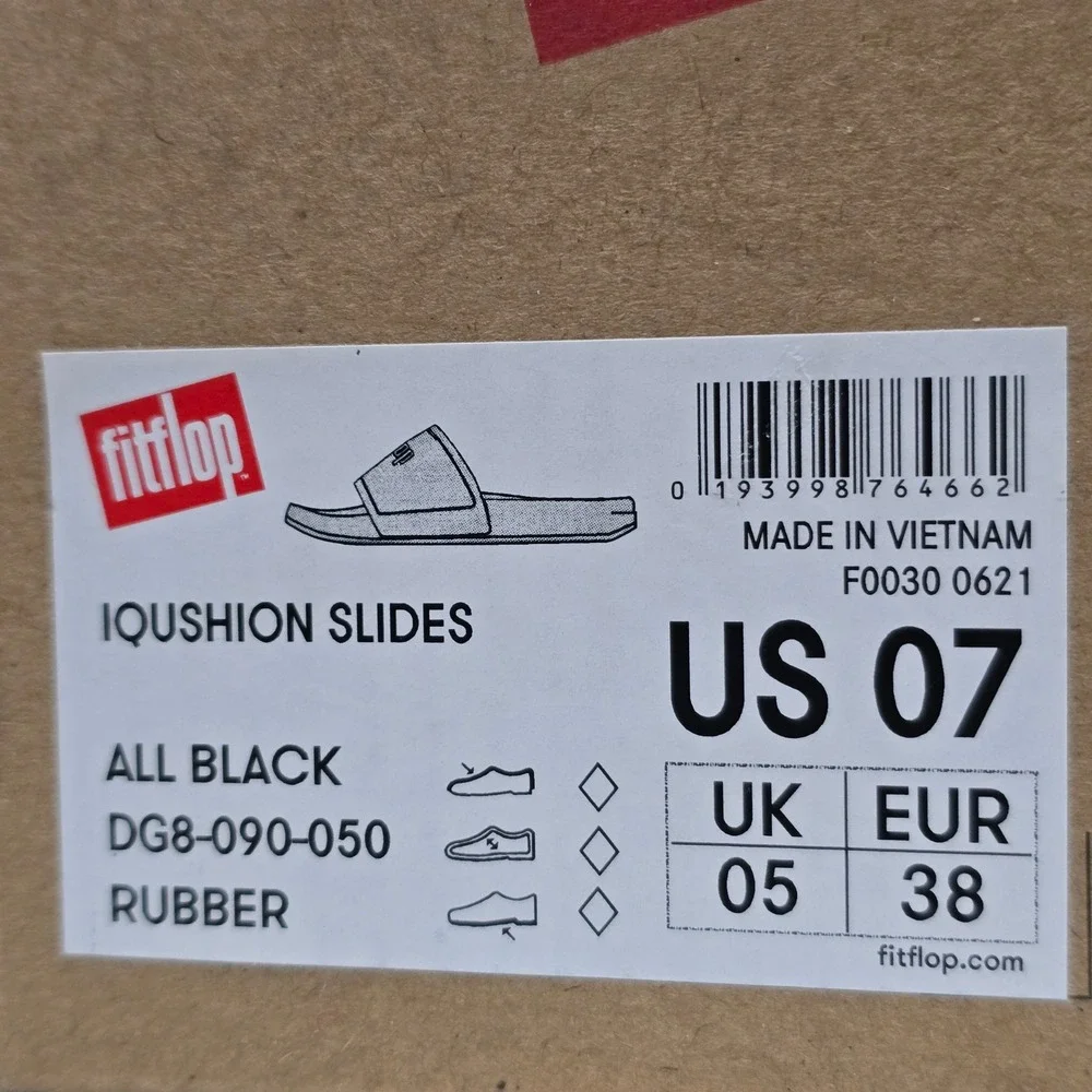 FitFlop iQushion Slides All Black Rubber Sandals DG8-090-050 Mens 7 Womens 9